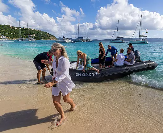 BVI_Jost-van-Dyke_White-Bay_Zodiac_Michael-Poliza_SCS221201_0150_550x450px.jpg