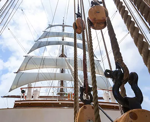 SeaCloudII_Sails_002_SC II-16_550x450px.jpg