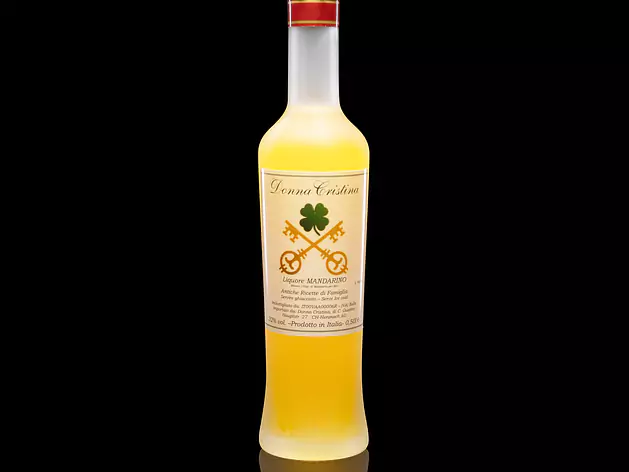 Donna Cristina Liquore Mandarino- Antiche Ricette di Famiglia