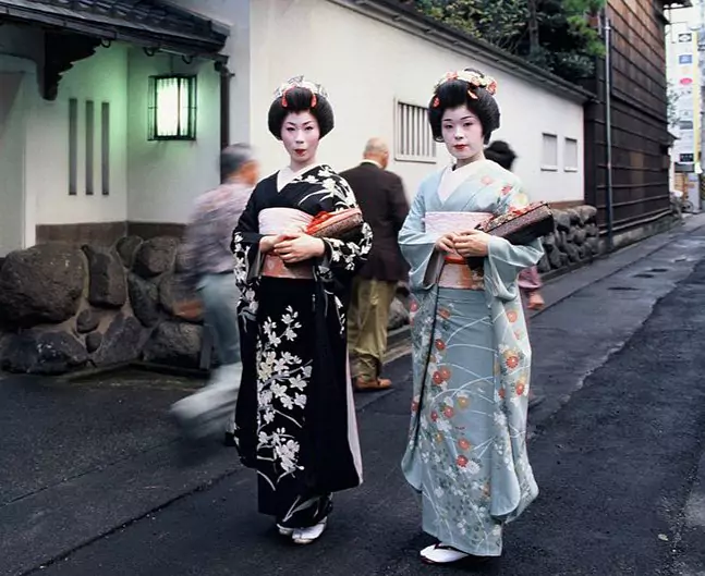 image_manager__travel-image_geishas_in_niigata_jnto.jpg