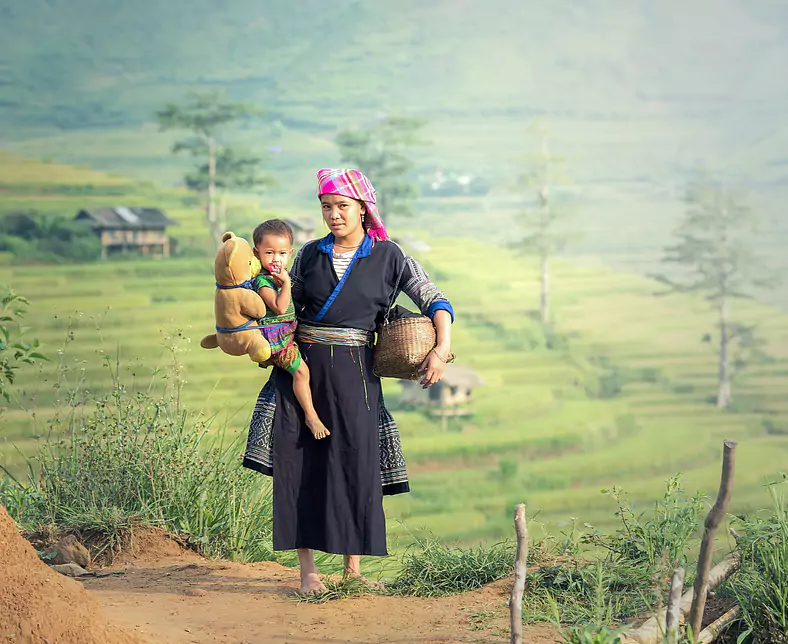 mother-1807562_1920.jpg