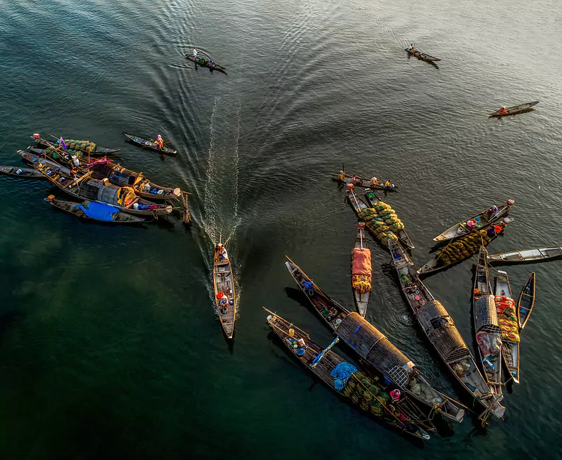 boats-2835848_1920.jpg