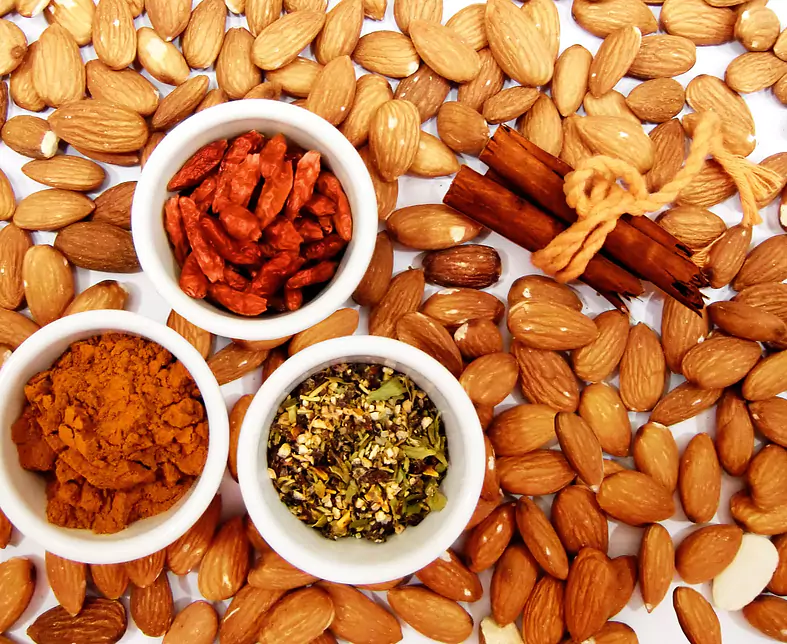 almonds-771630_1920.jpg