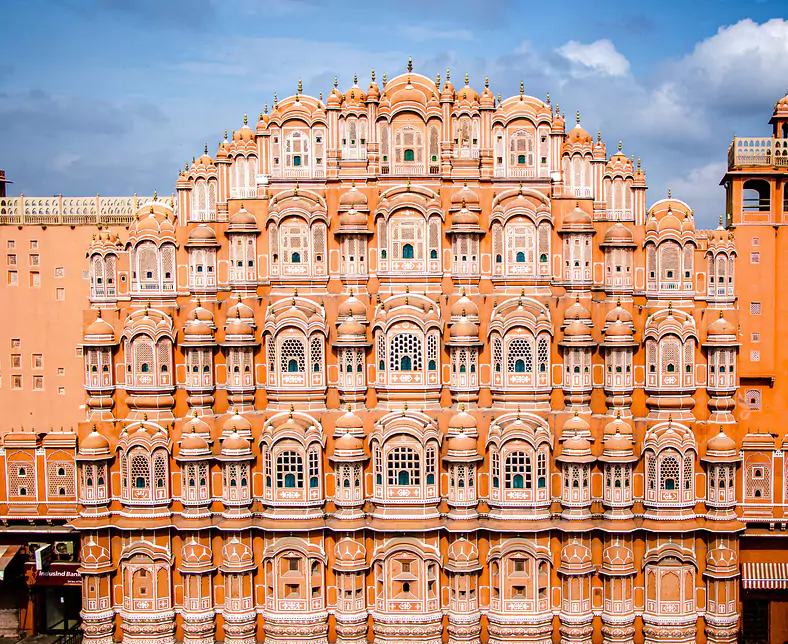 hawa-mahal-6156123(1).jpg