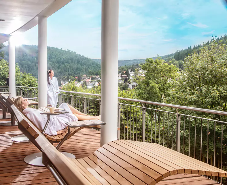 SCHWARZWALD PANORAMA_SPA_Sonnenterrasse_1.jpg