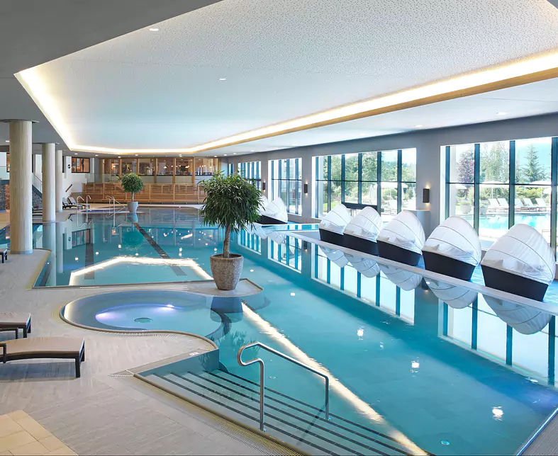 Indoorpool©Interalpen-Hotel Tyrol.jpg