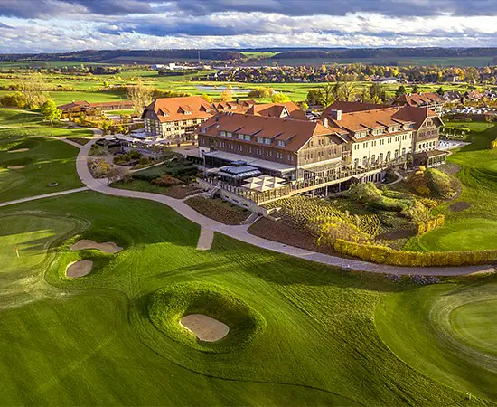 Aussenansicht_Spa&GolfResort_WeimarerLand.jpg