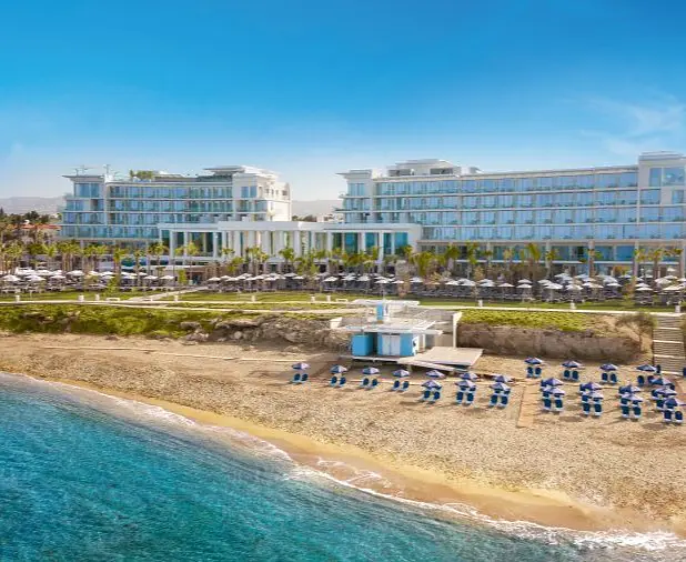 zypern_paphos_amavi-madefortwo-hotel_hoteluebersicht_travel-zone.jpg