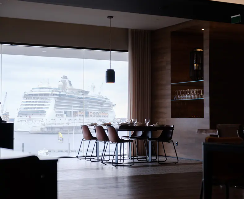 Portugal_Azoren_Ponta-Delgada_Hotel-Restaurant1_travel-zone_gftravel.com.jpg