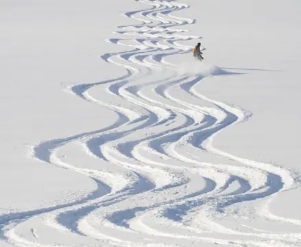 Kanada_British_Columbia_Canadian_Mountain_Holidays_CMH_Heliskiing_Galena_Lodge_Gletscher_travel-zone.jpg