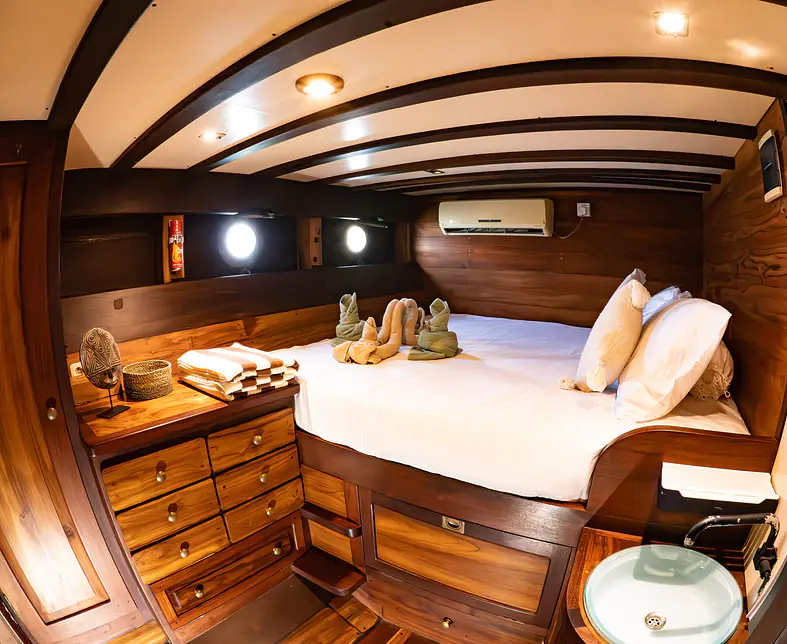 Cabin_Double_bed.jpg