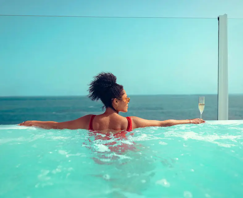 11442_NH_Cunard_Queen Anne_Grills Hot Tub_25534_1_Colour.jpg