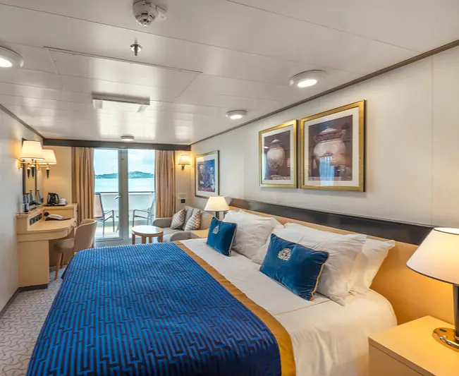 QE_Metal Fronted Balcony-2.jpg