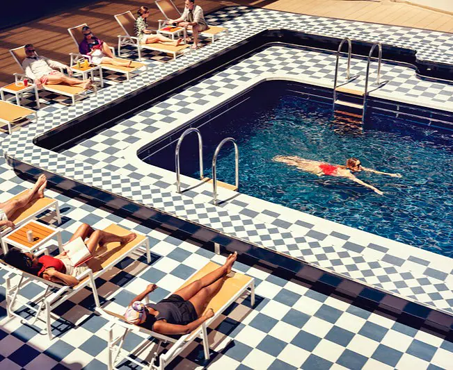 11442_NH_Cunard_Queen Anne_Pavillion Swimming_28919_Colour.jpg