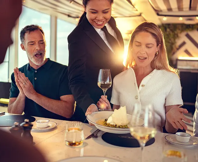 11442_NH_Cunard_Queen Anne_Panorama Al Fresco Dining_29296_Colour.jpg