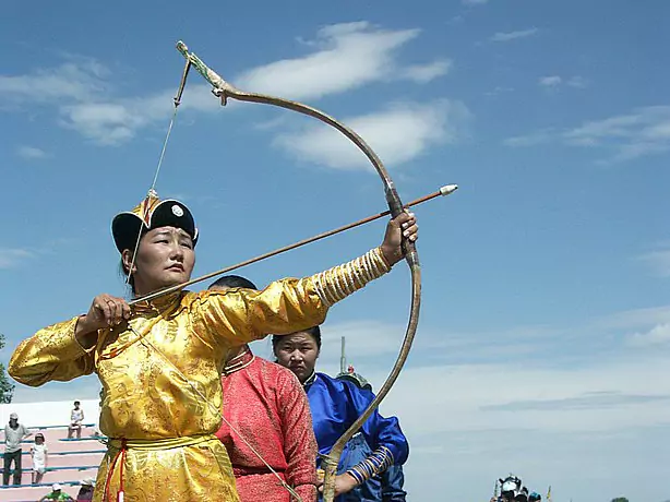 Mongoleirundreise mit Naadam Fest: 19 Tage Reise zu den Steppen Dschingis Khans 